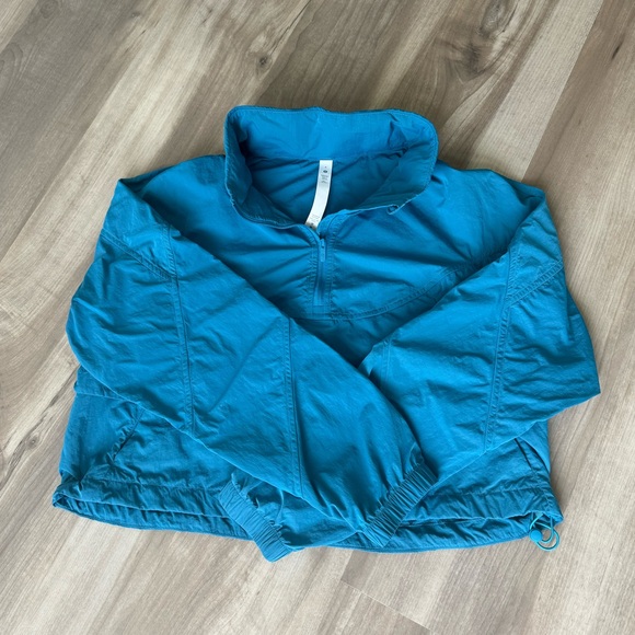 NWOT Evergreen cropped anorak - Picture 2 of 2